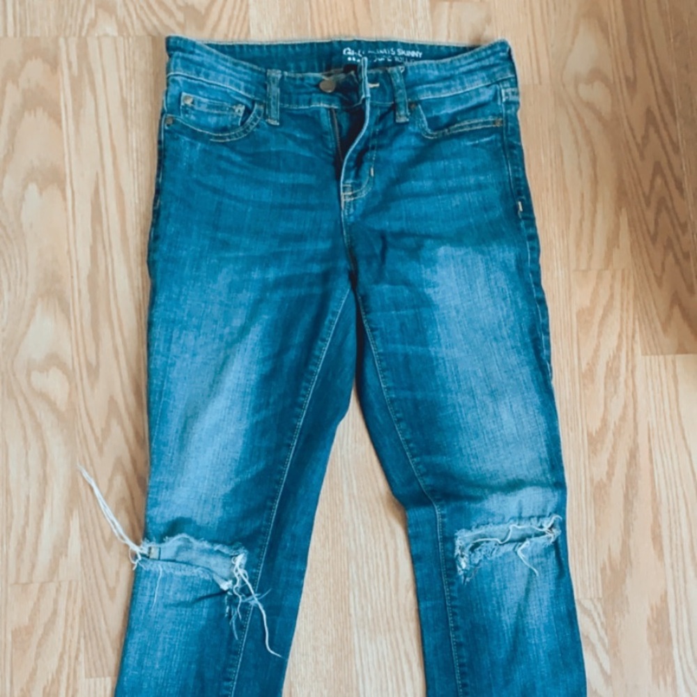 Gap Ripped Knee Skinny Jeans